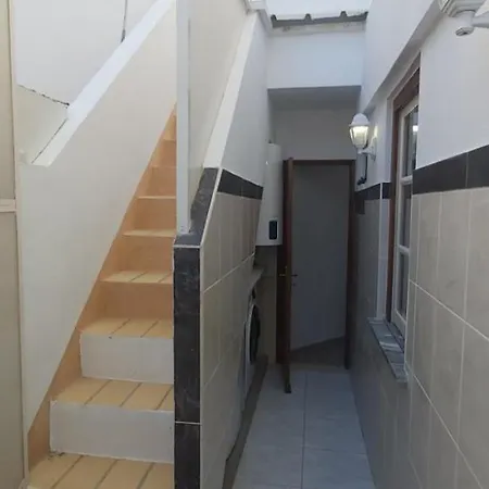 Ofelia Terrace House شقة *