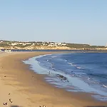 Ofelia Terrace House * ポルティマン