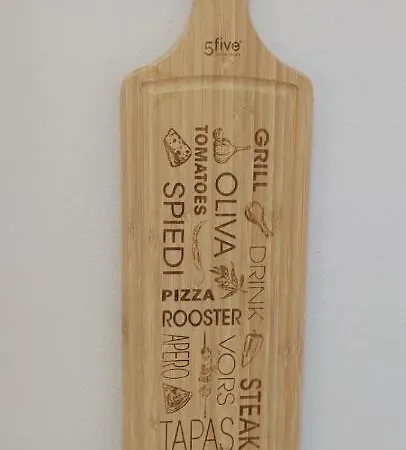 Ofelia Terrace House アパート *